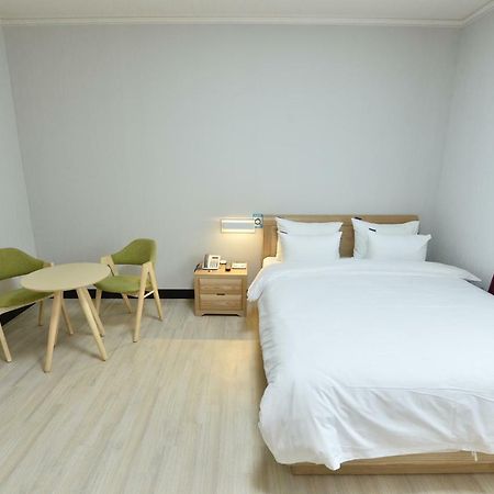 Gwangju Tourist Hotel Gwangju Metropolitan City Bagian luar foto