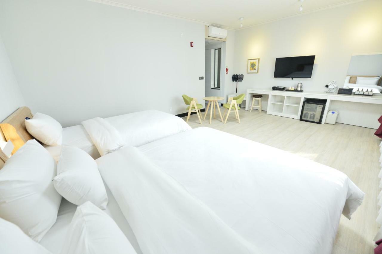 Gwangju Tourist Hotel Gwangju Metropolitan City Bagian luar foto