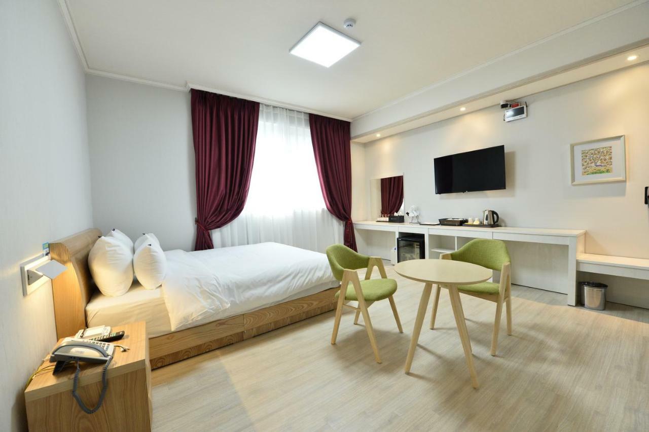 Gwangju Tourist Hotel Gwangju Metropolitan City Bagian luar foto